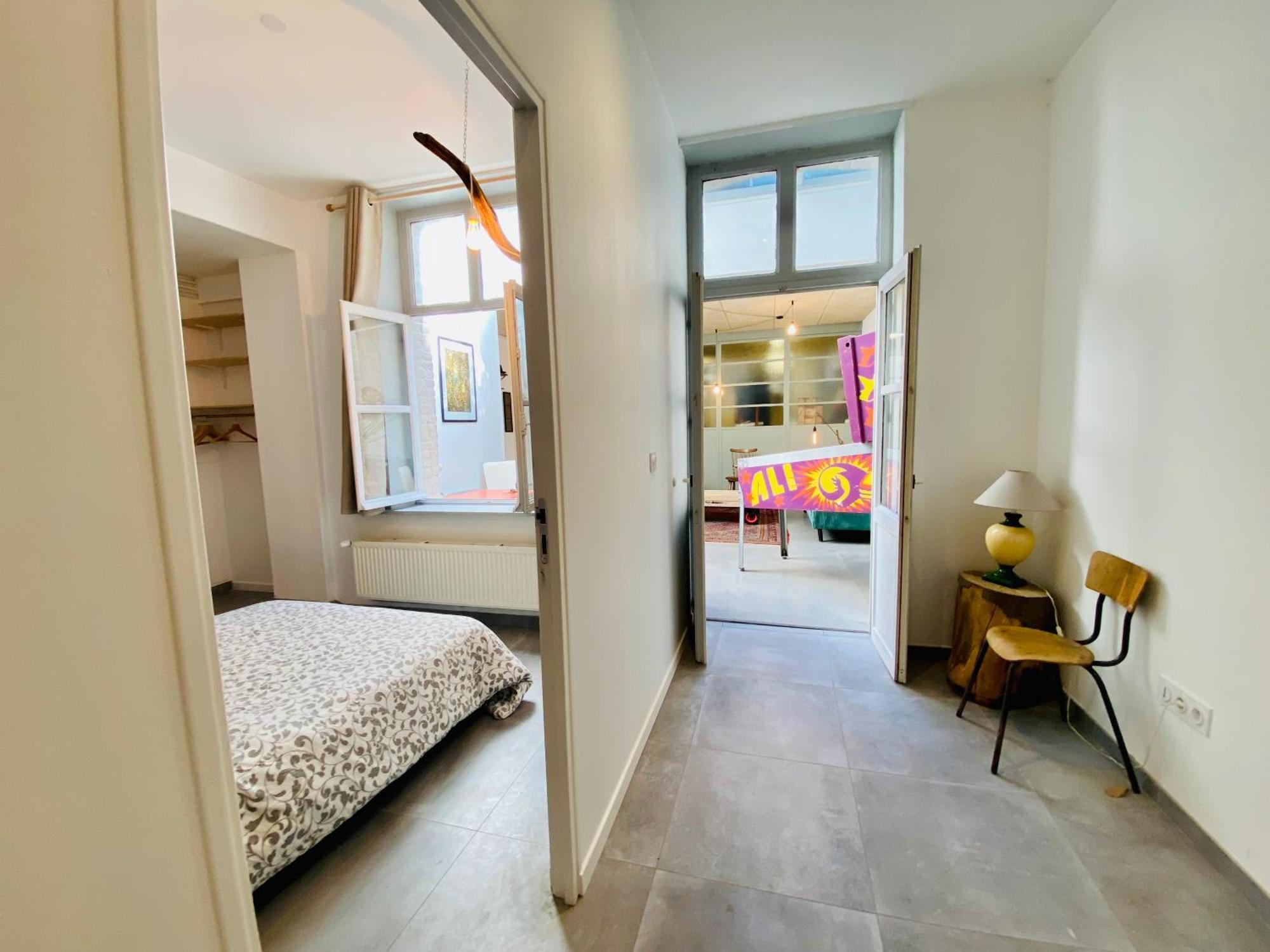 Oasis Urbaine - Spacieux Et Calme Avec Patio Lille Ngoại thất bức ảnh