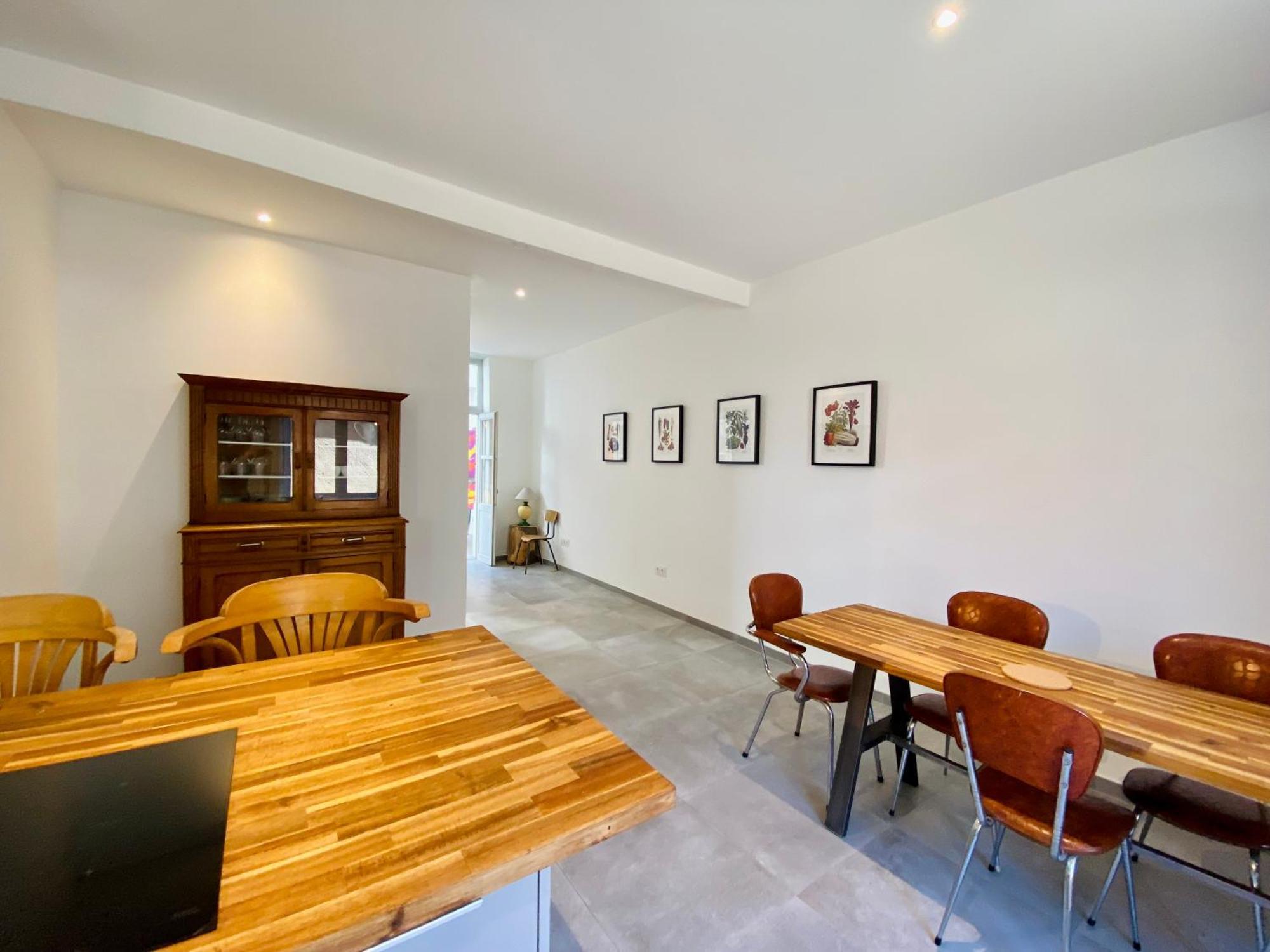 Oasis Urbaine - Spacieux Et Calme Avec Patio Lille Ngoại thất bức ảnh
